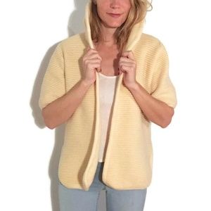Spongey Tight-Knit Vintage Half-Sleeve Cardigan